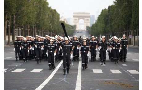 Regis Auney sur les Champs Elysées