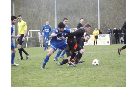 LE LEADER CHUTE A MAREUIL